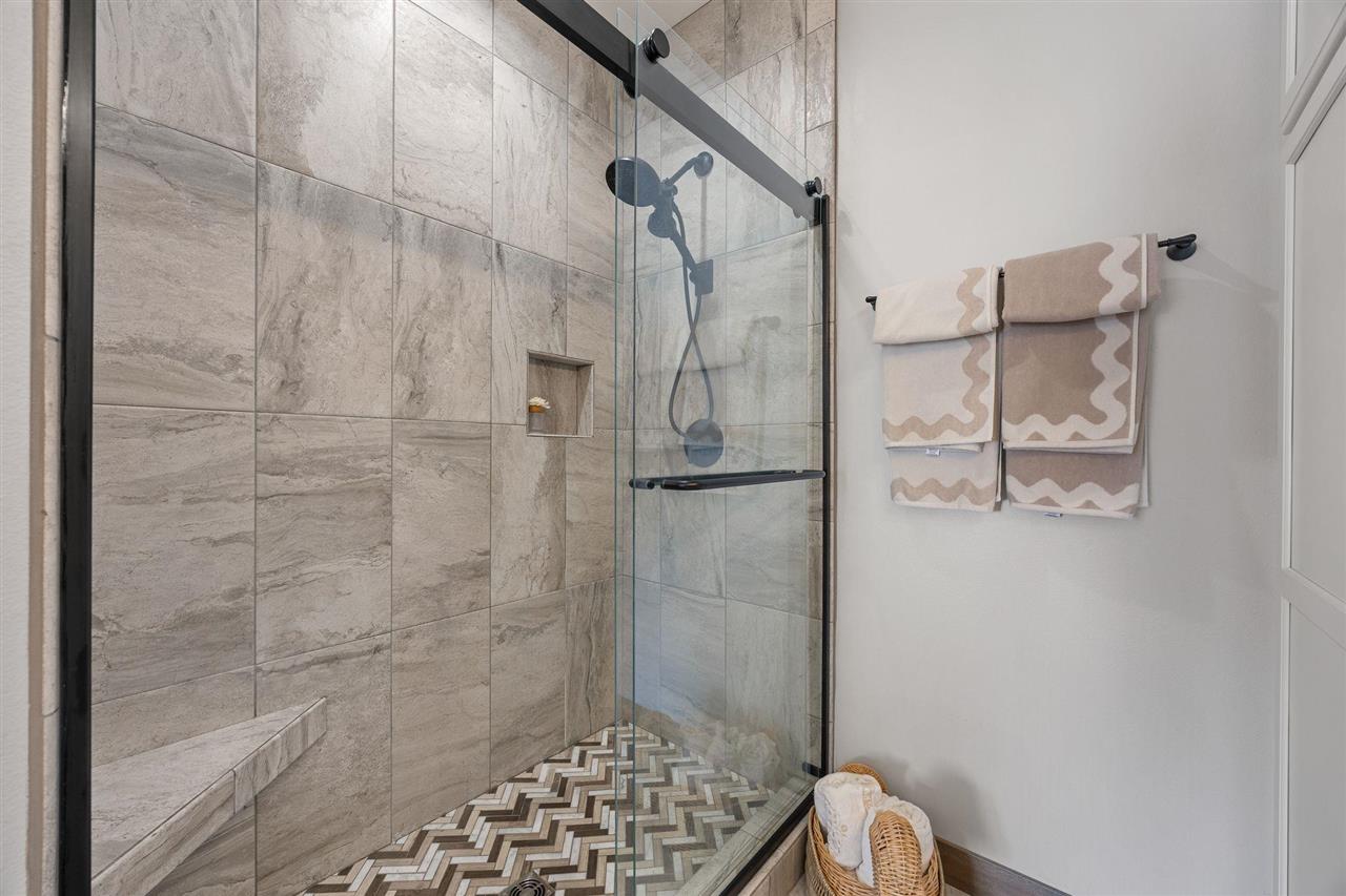 1307 High Country Pl