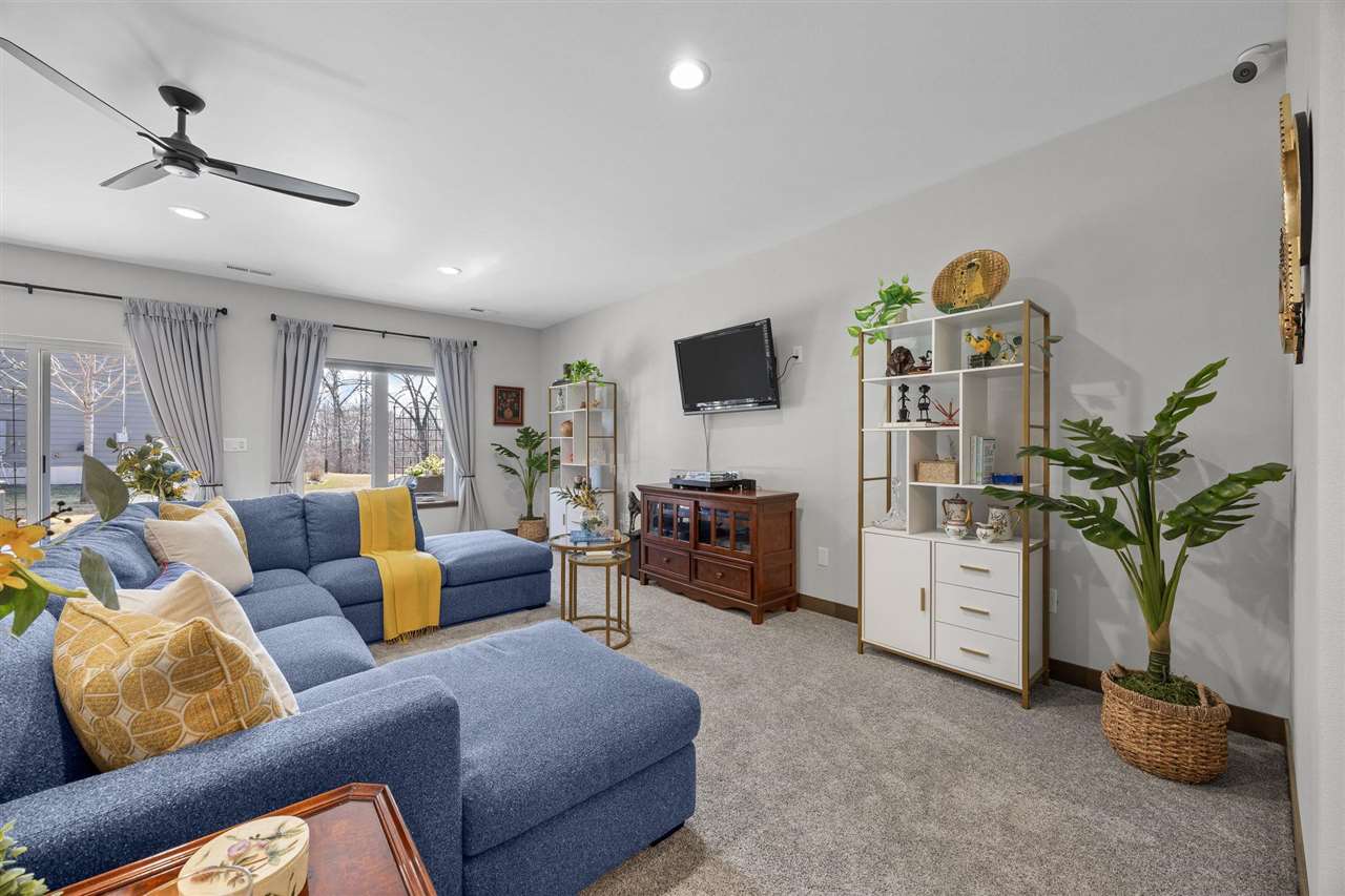 1307 High Country Pl