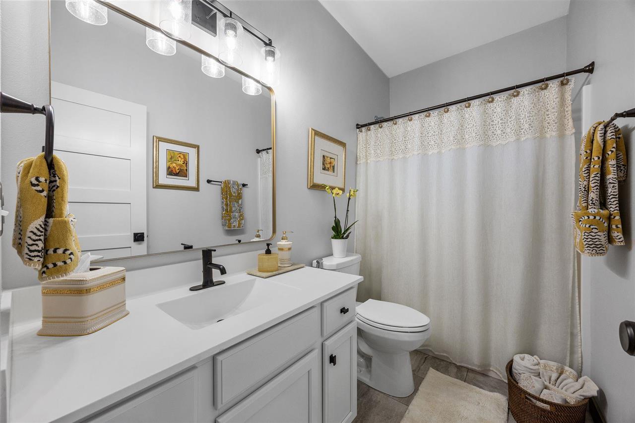 1307 High Country Pl