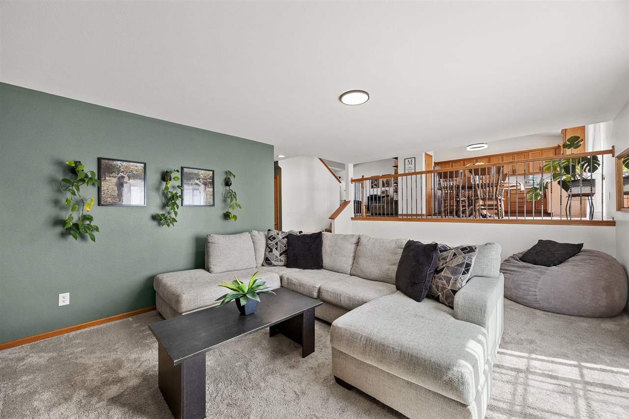 1289 Langenberg Ave