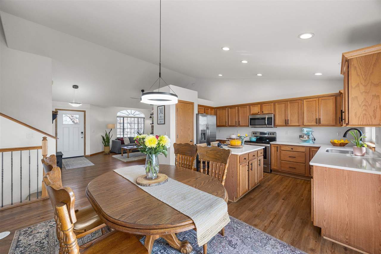 1289 Langenberg Ave