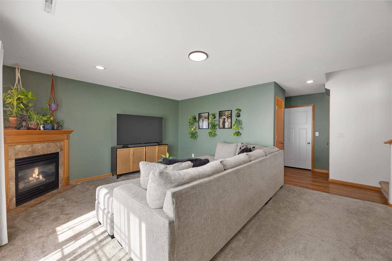 1289 Langenberg Ave