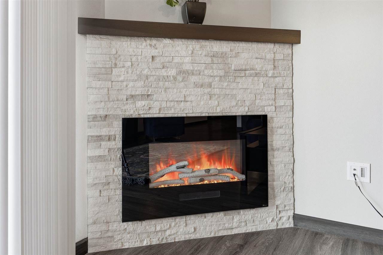 2871 Spring Rose Cir Unit: 105
