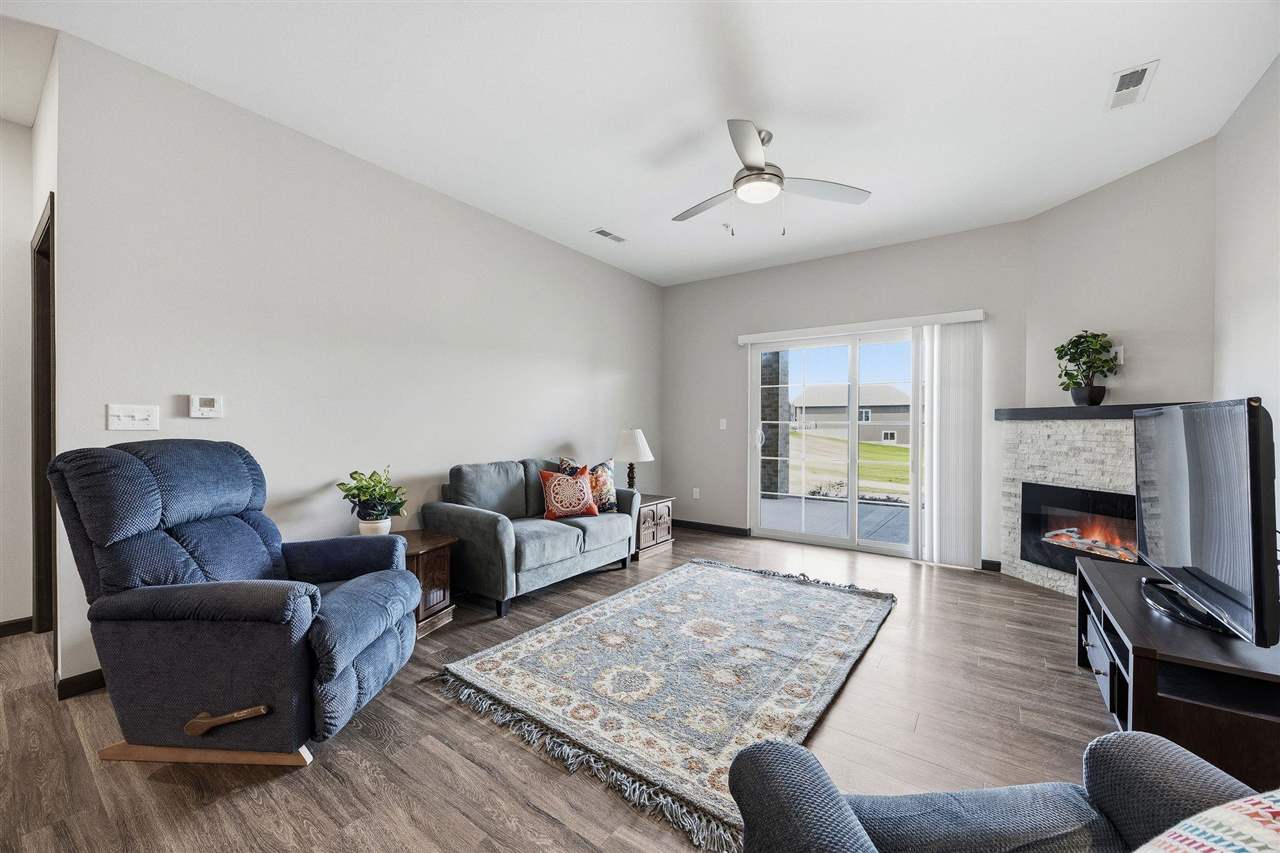 2871 Spring Rose Cir Unit: 105