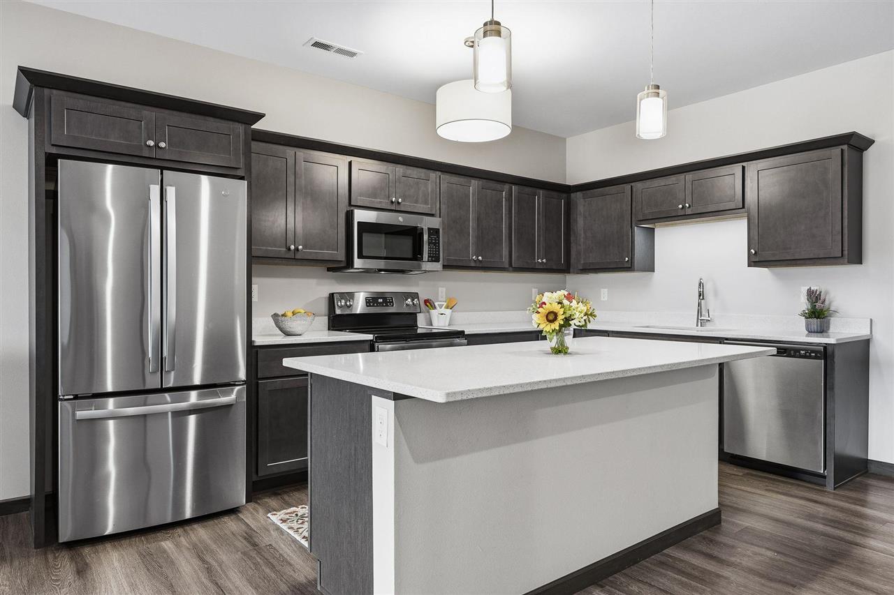 2871 Spring Rose Cir Unit: 105