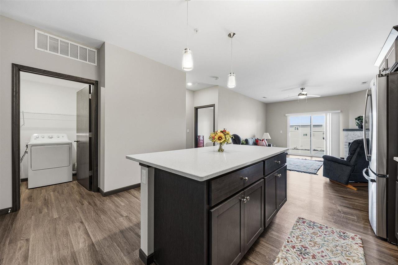 2871 Spring Rose Cir Unit: 105