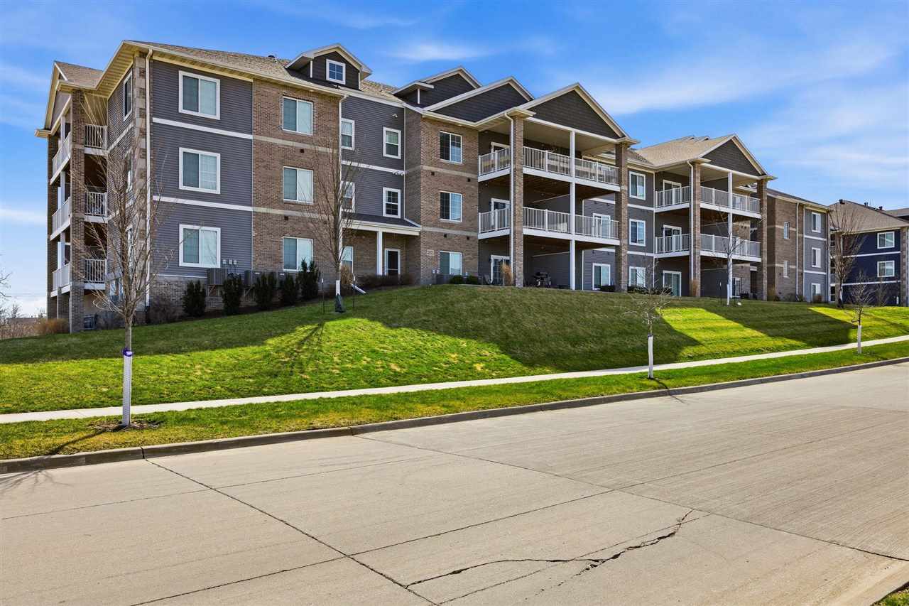 2871 Spring Rose Cir Unit: 105