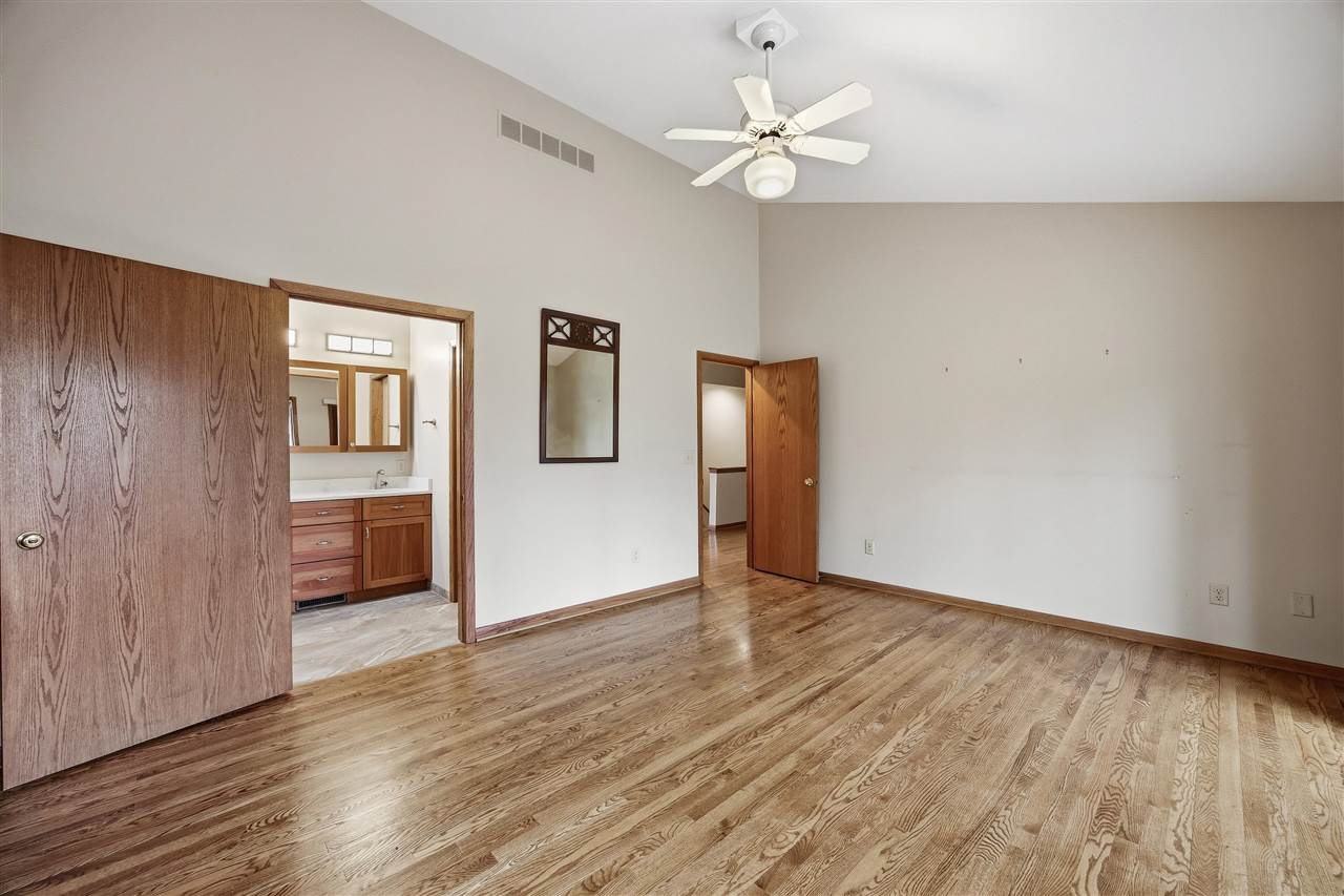 618 Stuart Ct