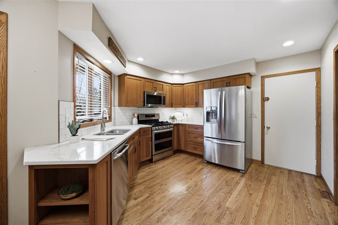 618 Stuart Ct