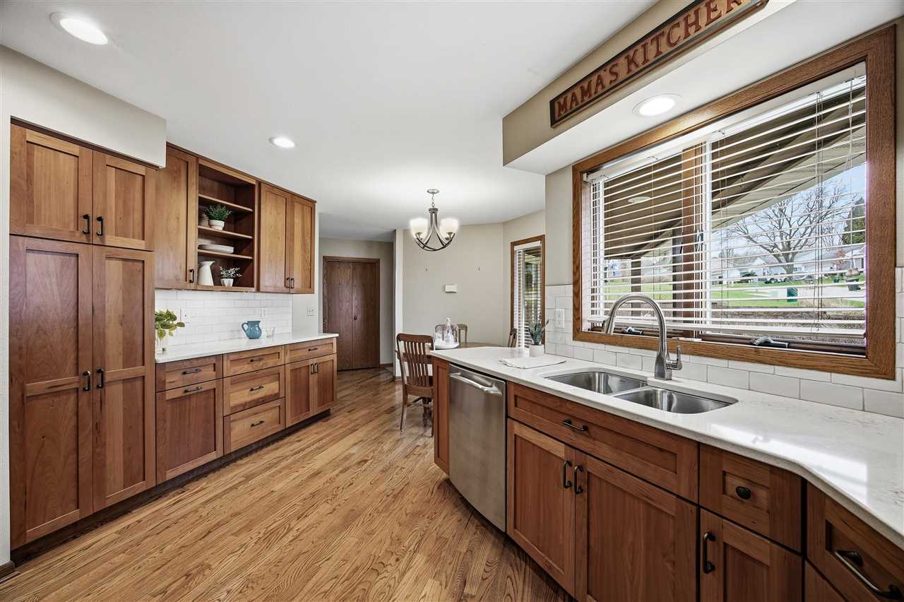 618 Stuart Ct