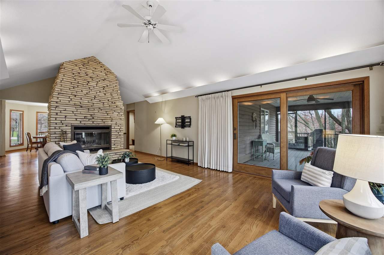 618 Stuart Ct
