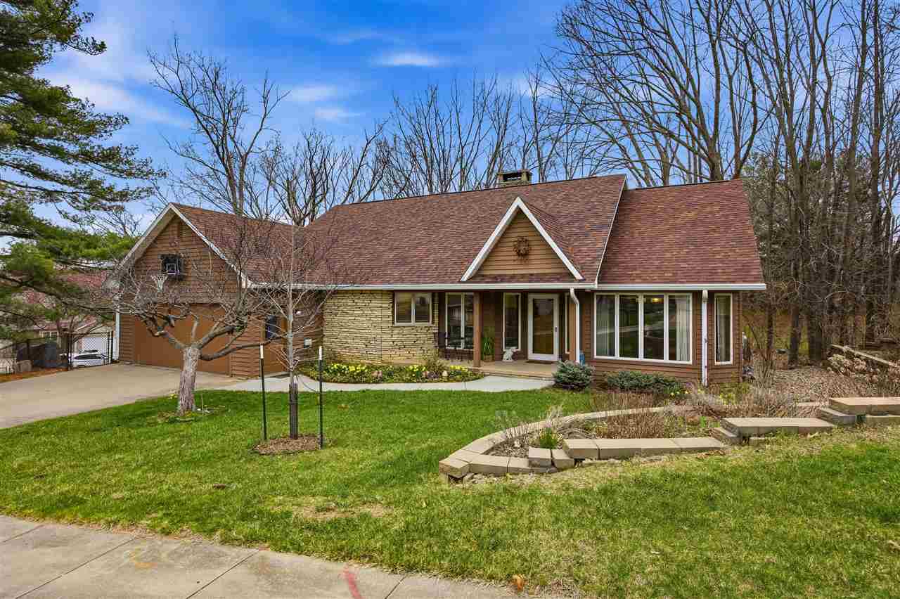 618 Stuart Ct