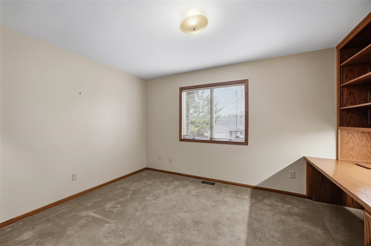 618 Stuart Ct