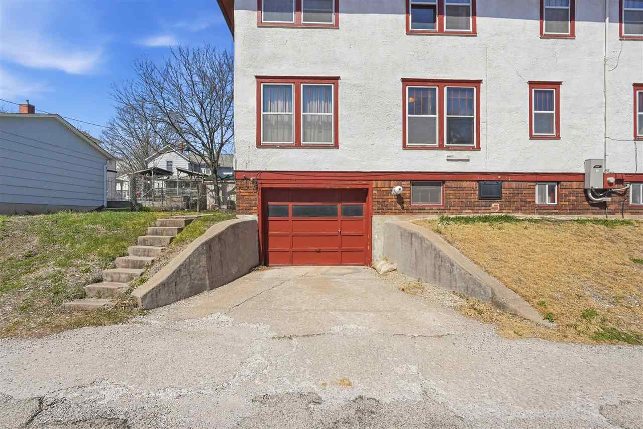 621 N Van Buren St