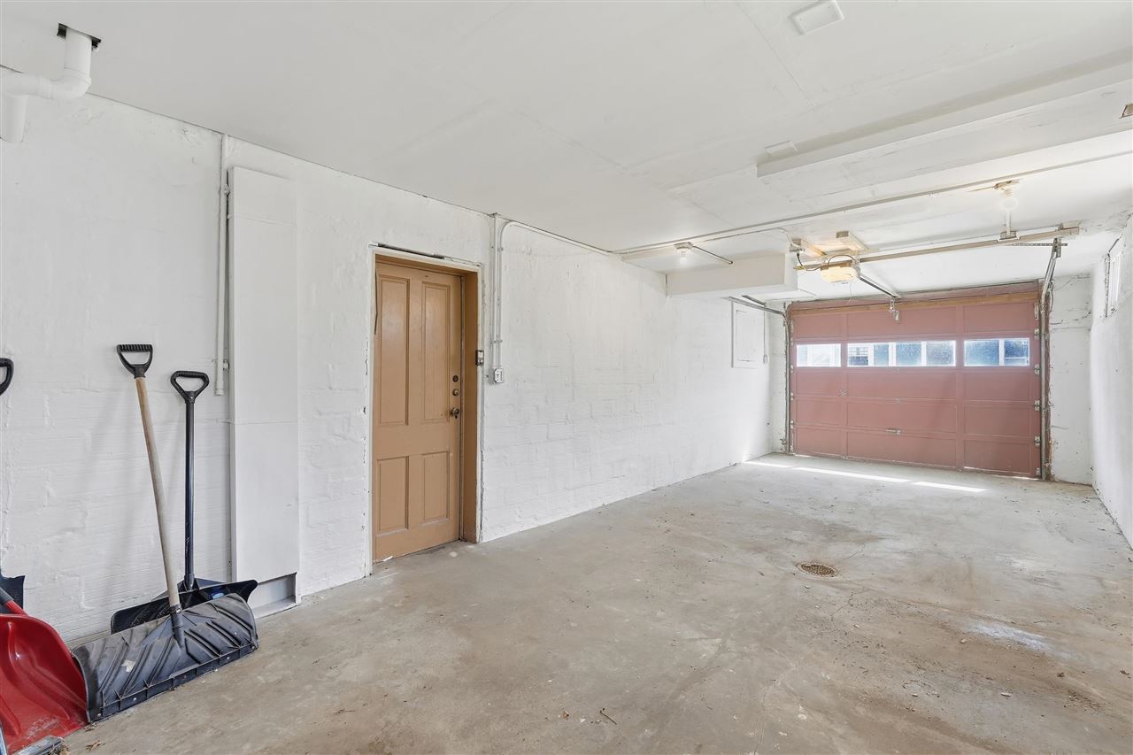 621 N Van Buren St