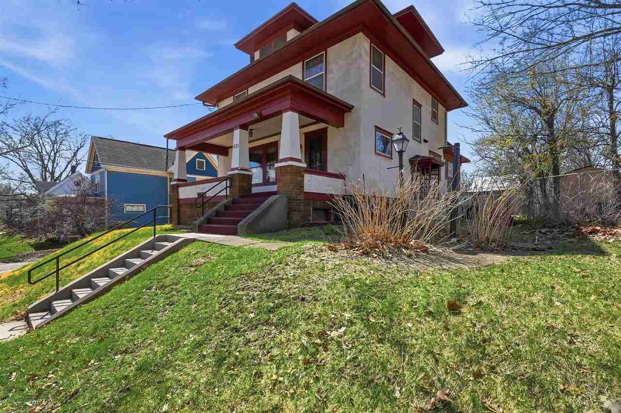 621 N Van Buren St