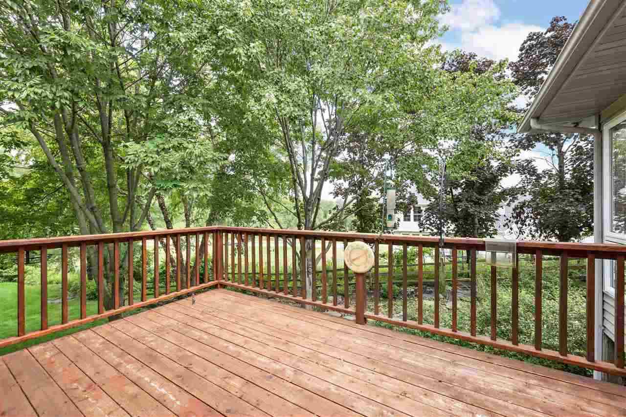 445 Breconshire Ln