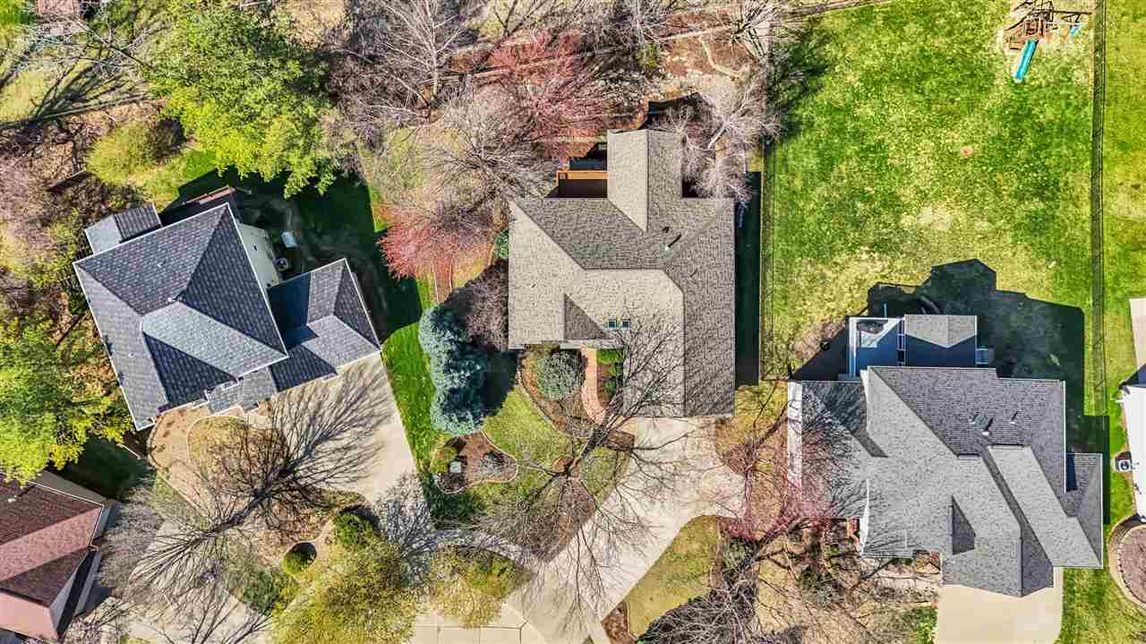 445 Breconshire Ln