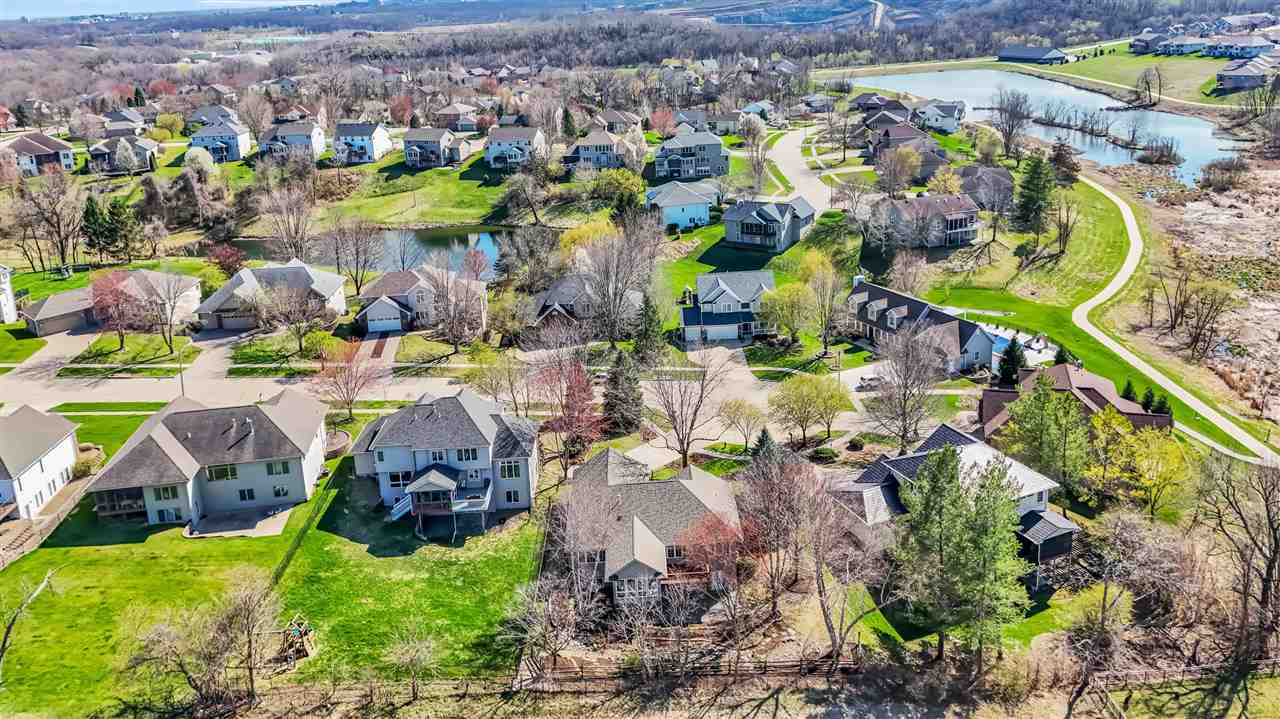 445 Breconshire Ln