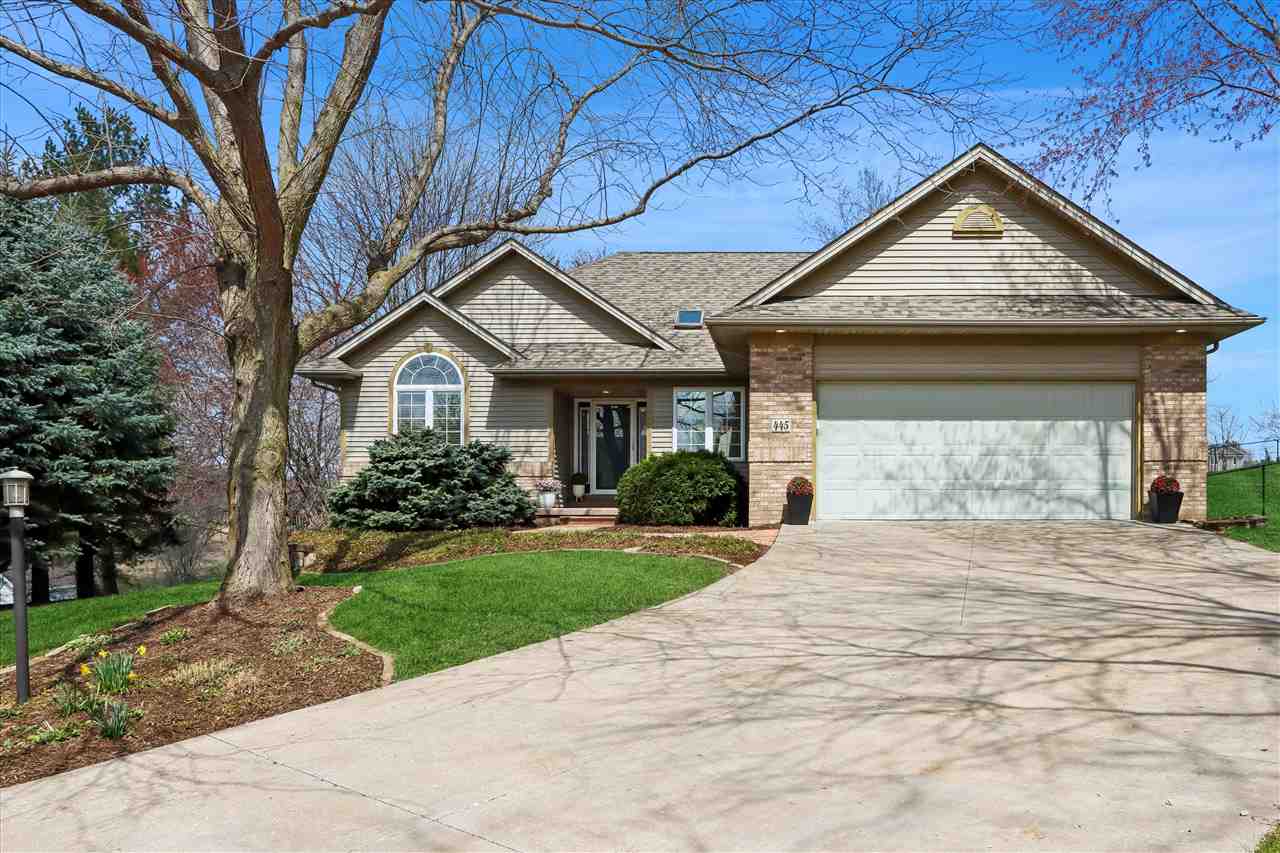 445 Breconshire Ln