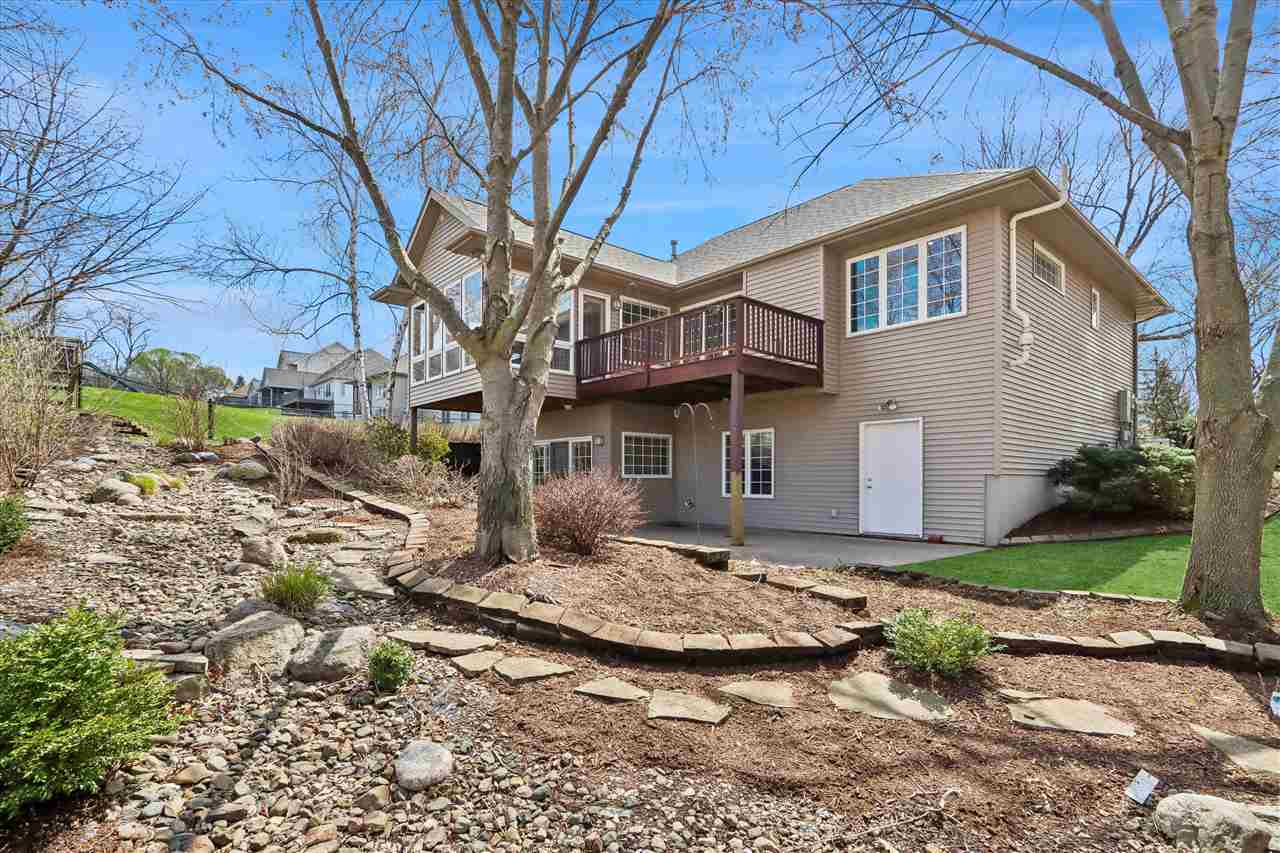 445 Breconshire Ln