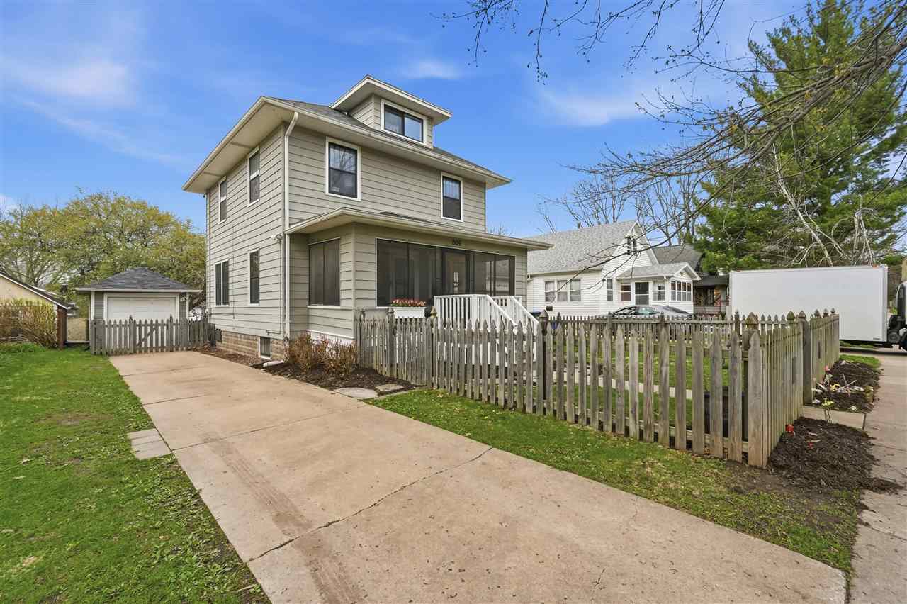 809 S 7th Ave