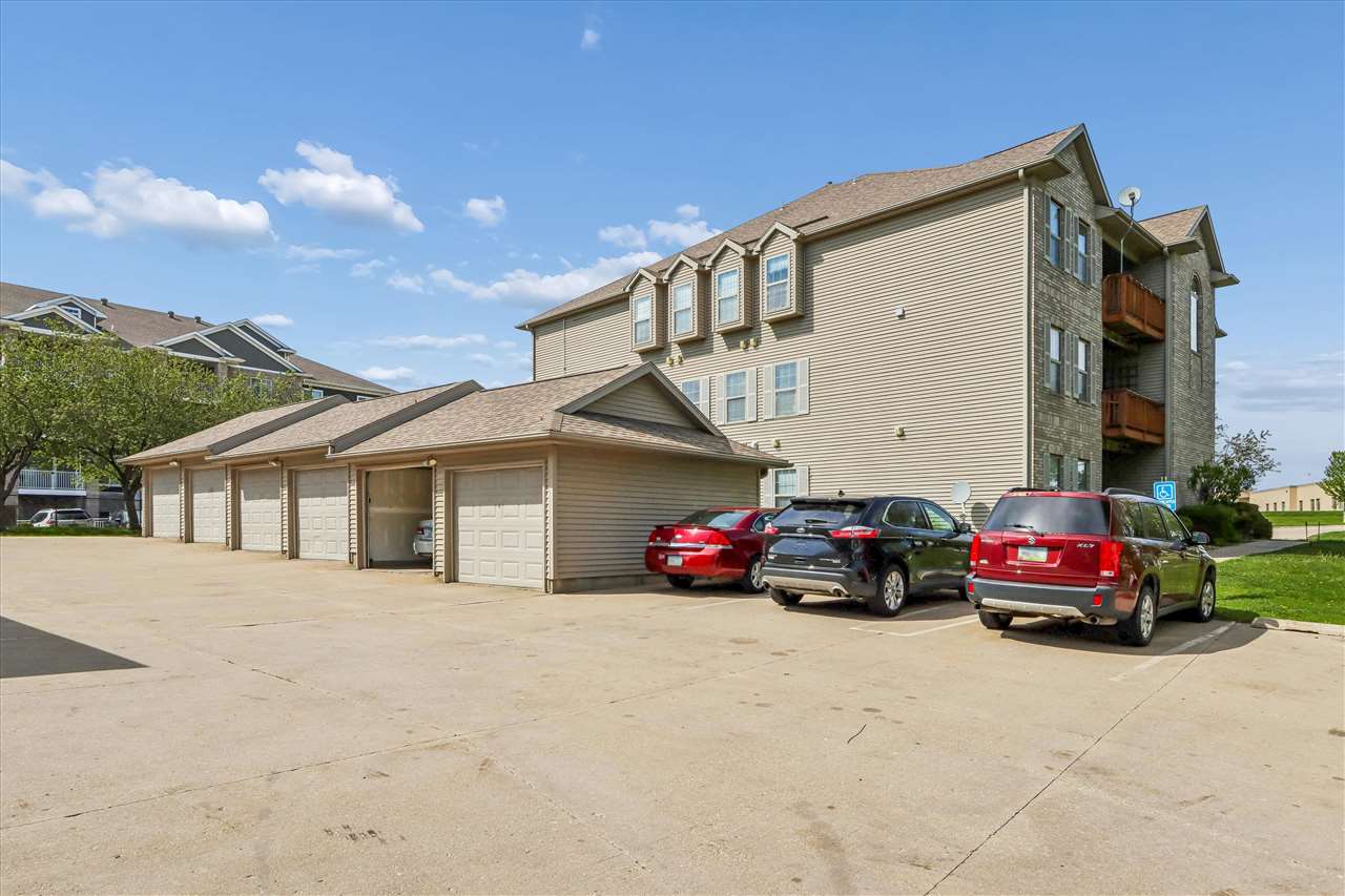 2892 Coral Ct. Unit: 204