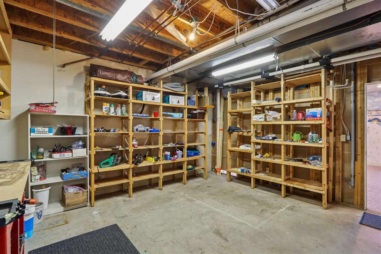 1 Acorn Ct