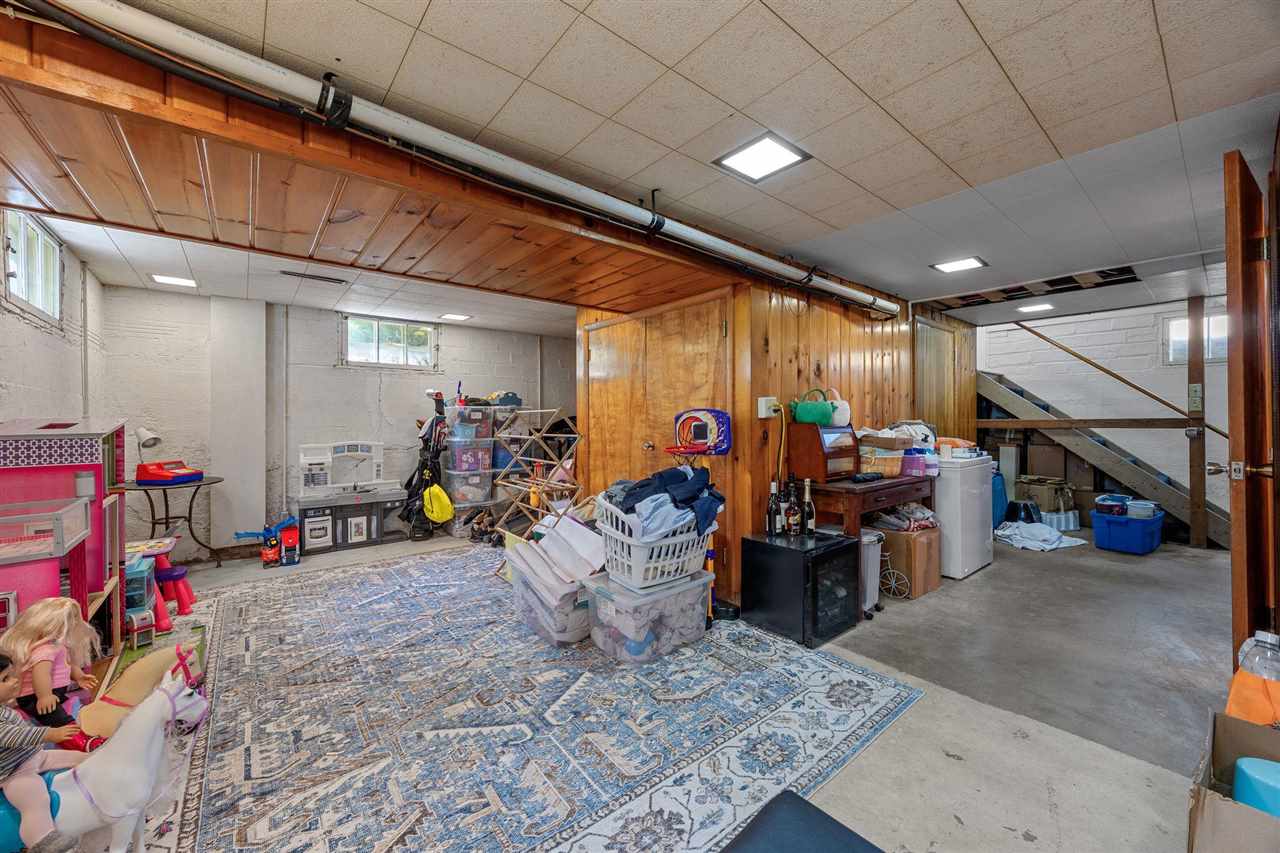427 Ferson Ave