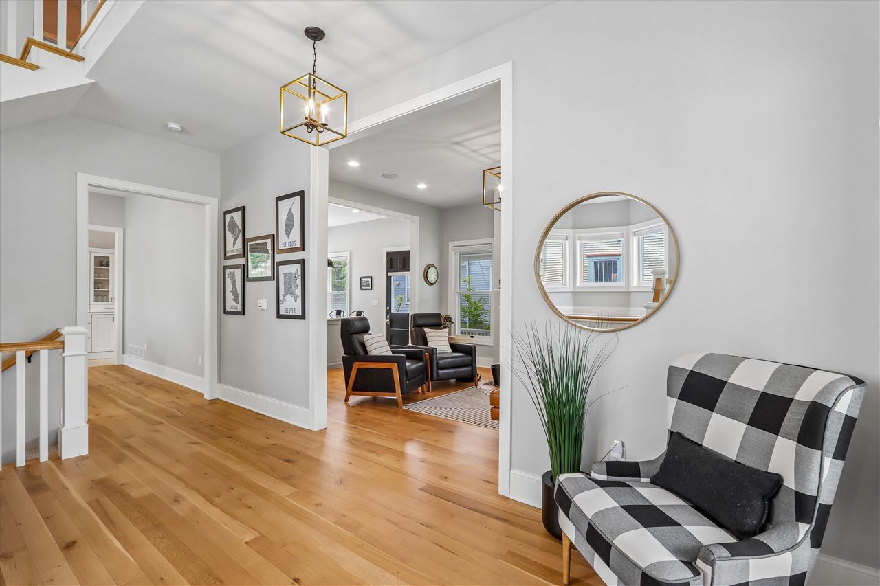 424 S Summit