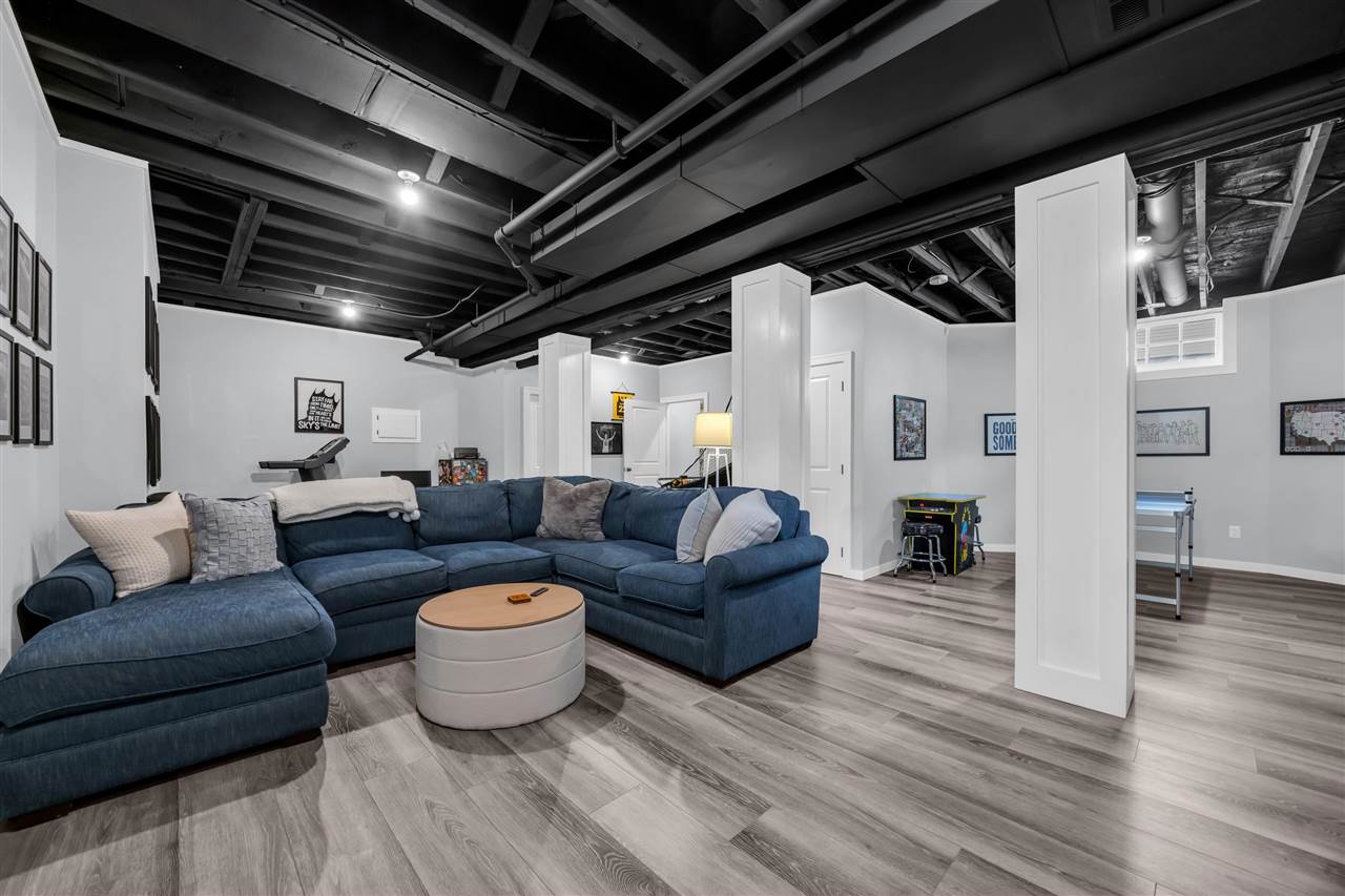 424 S Summit