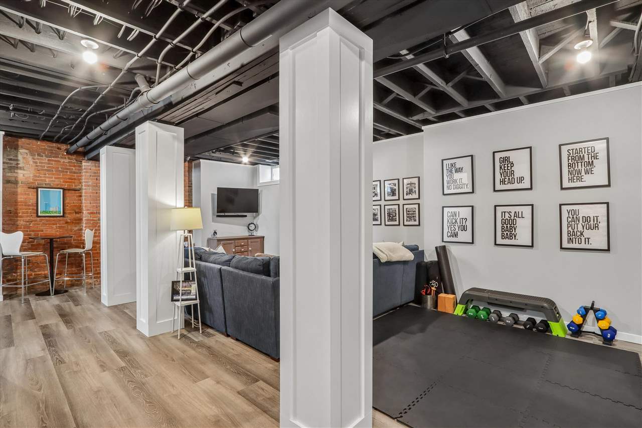424 S Summit