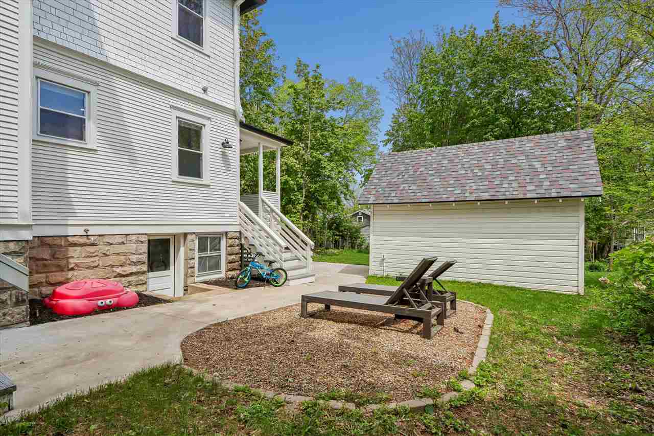424 S Summit
