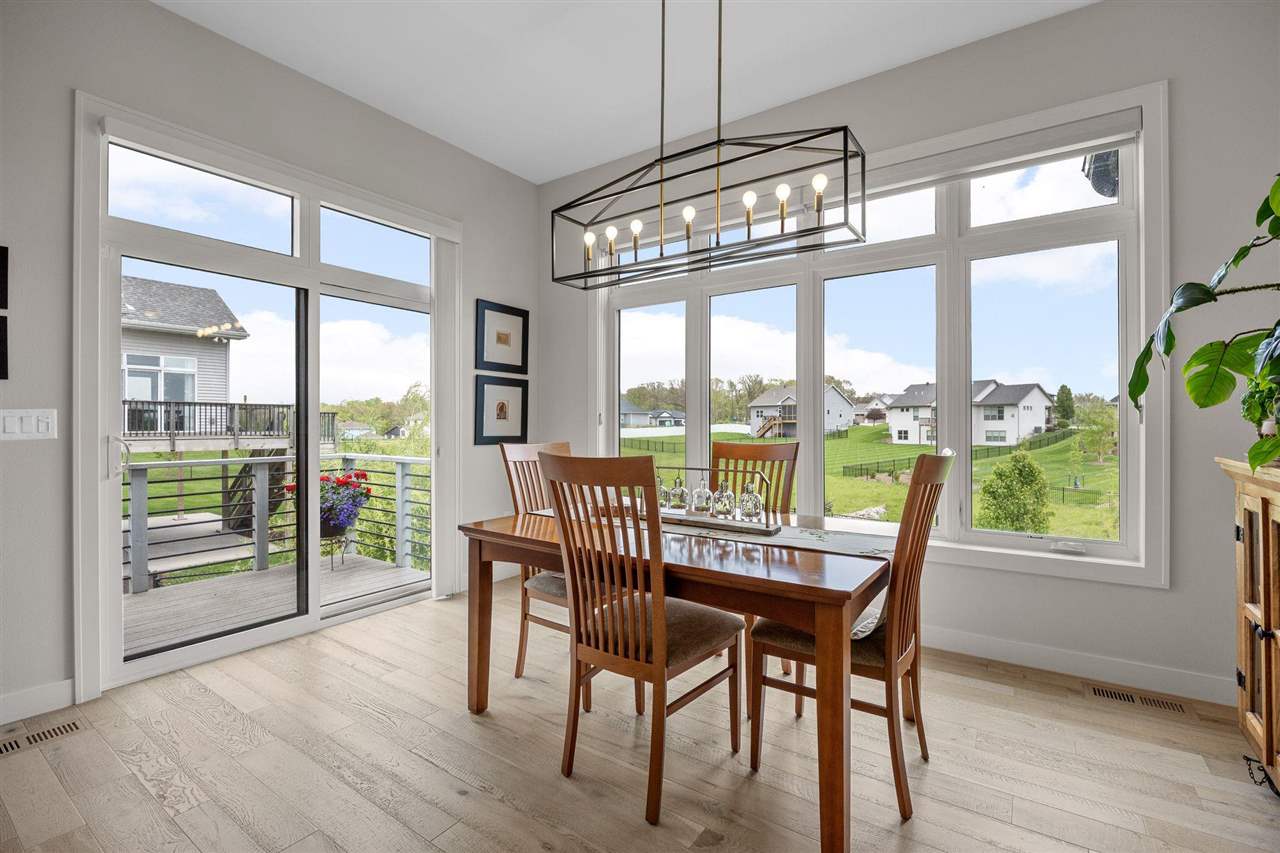 1352 Ava Cir