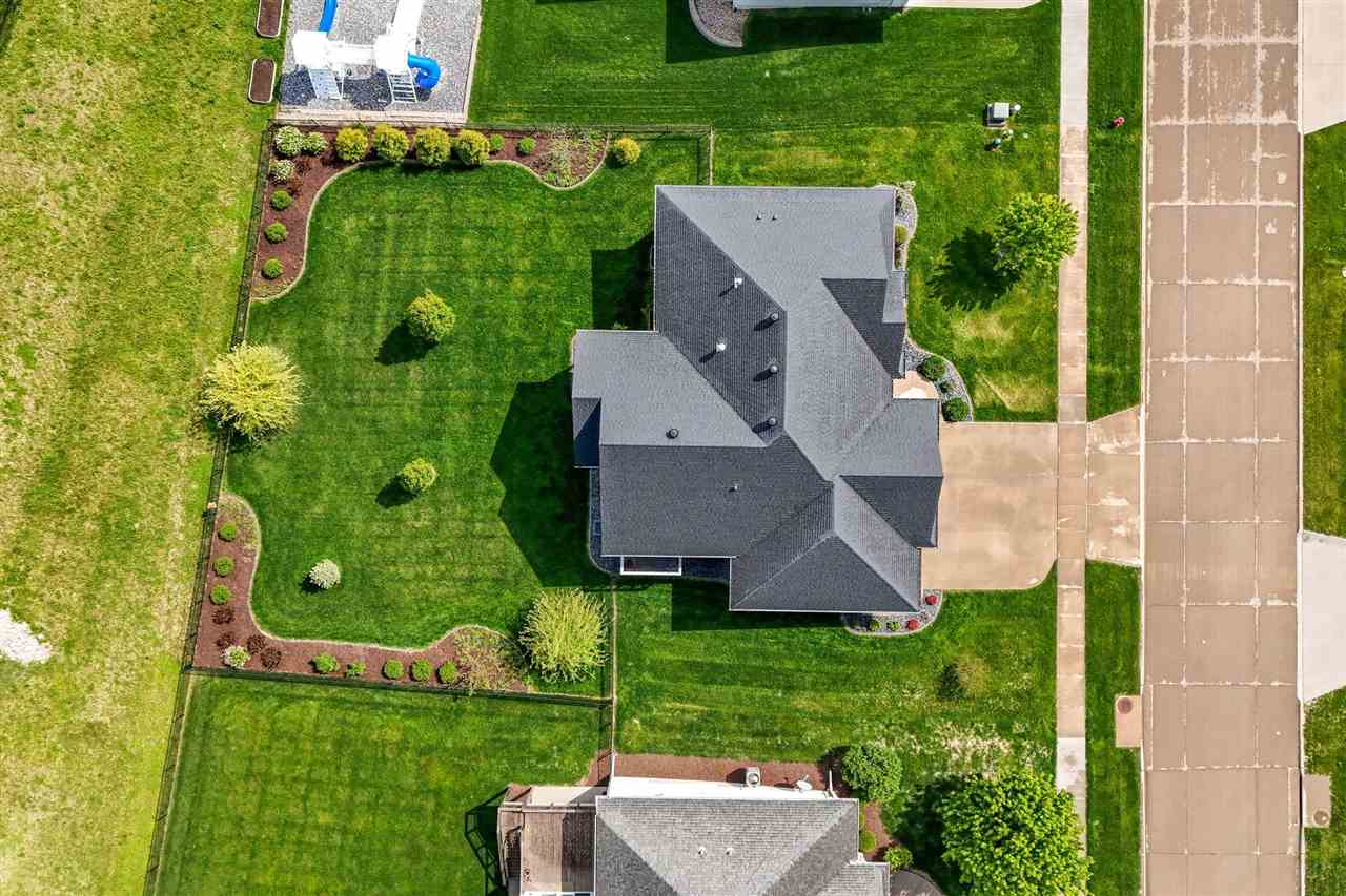 1352 Ava Cir
