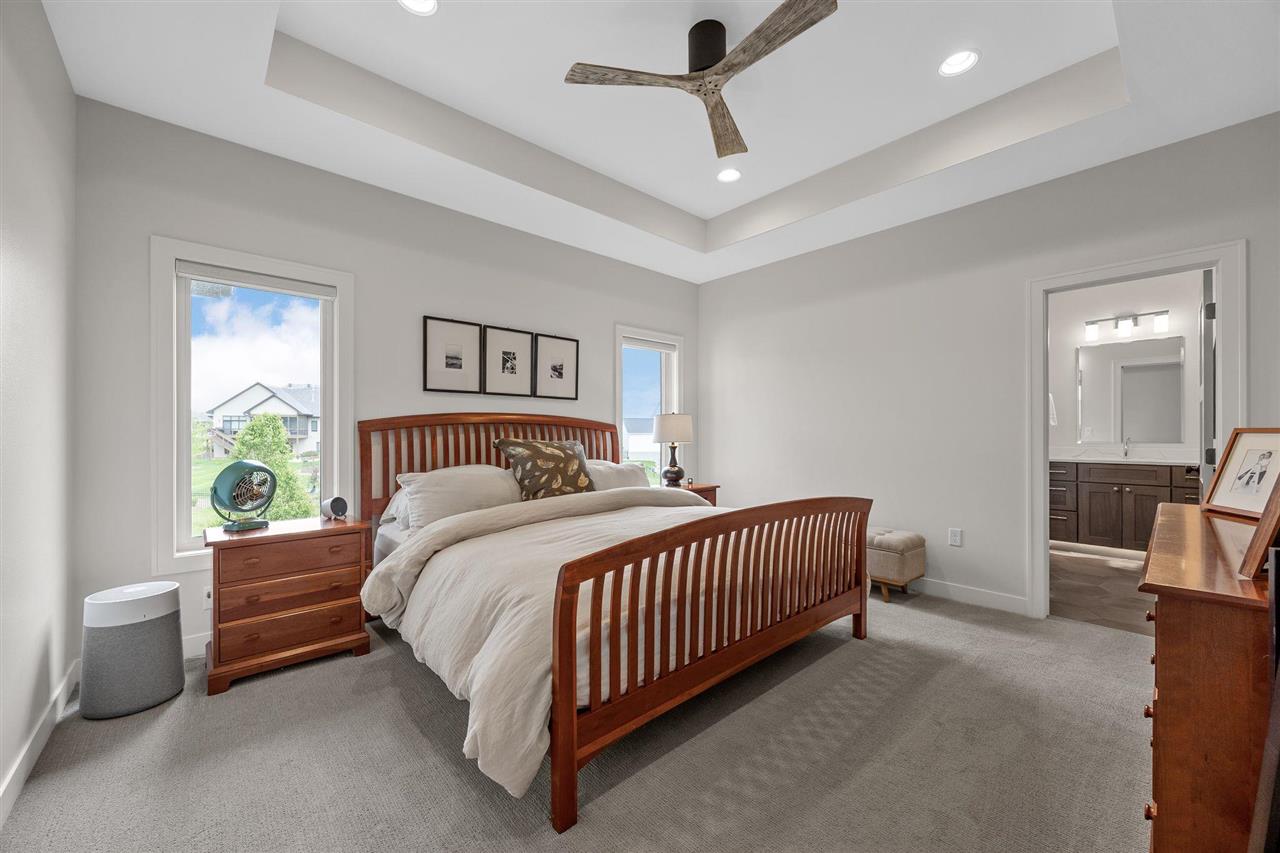 1352 Ava Cir