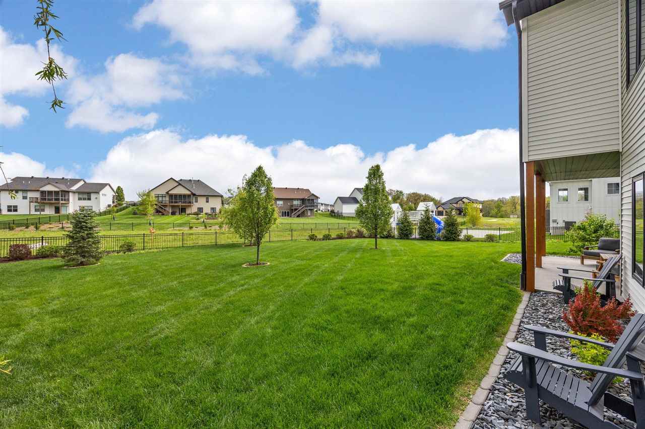 1352 Ava Cir