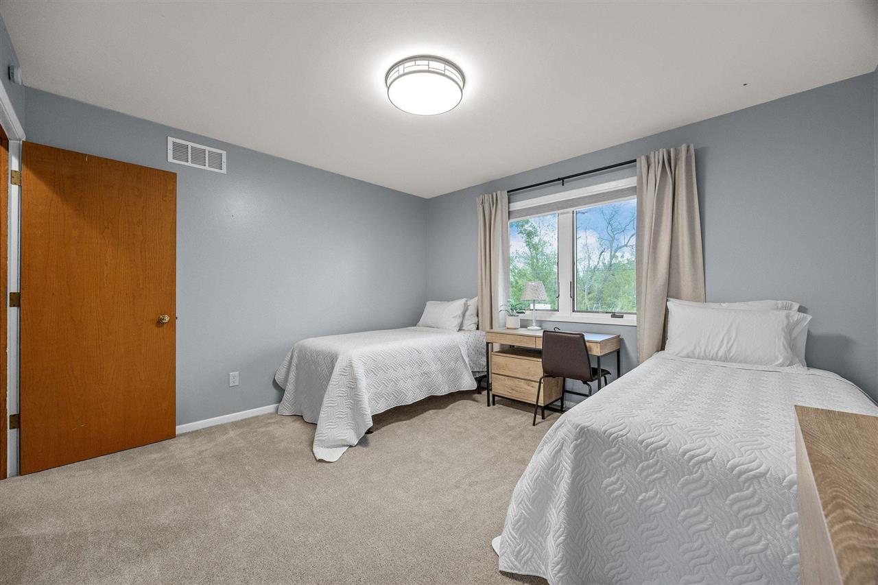 541 Amhurst