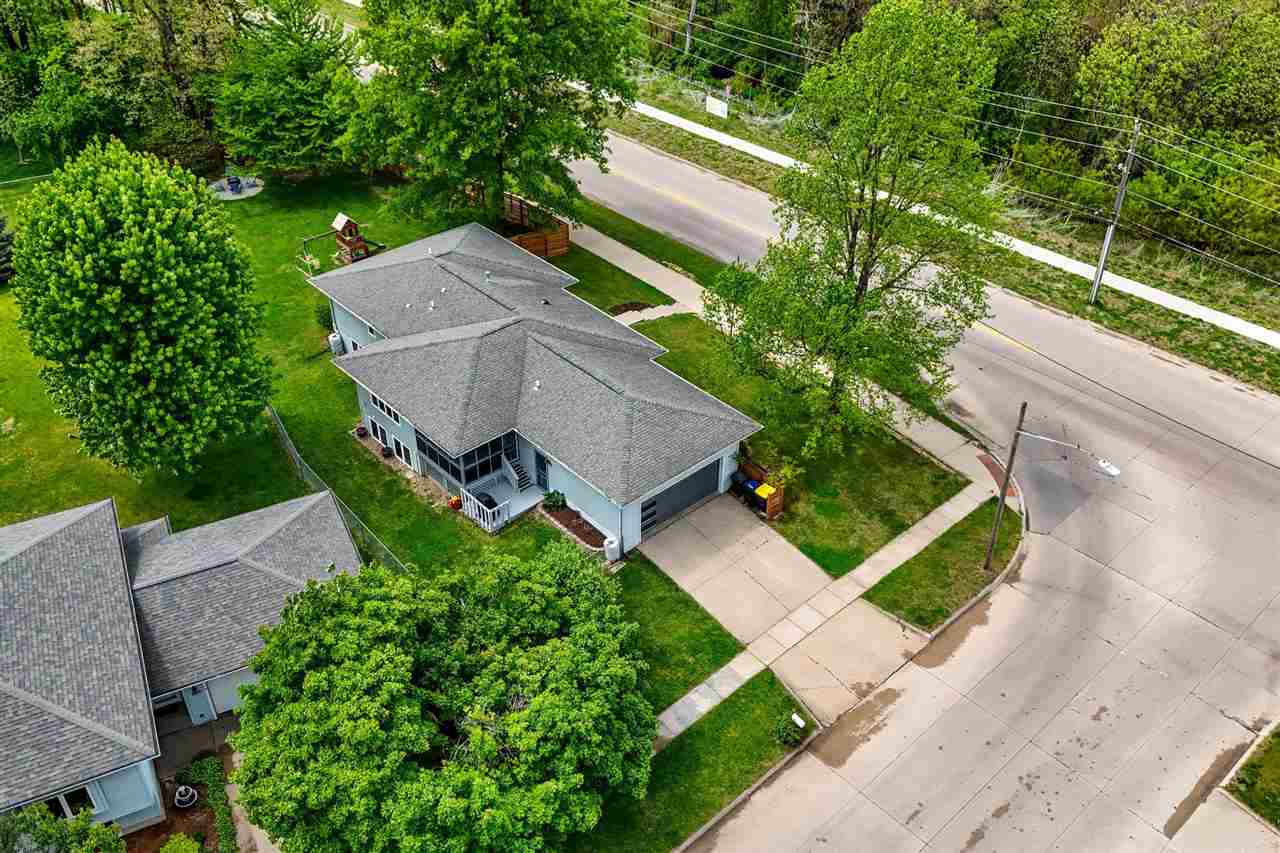 541 Amhurst