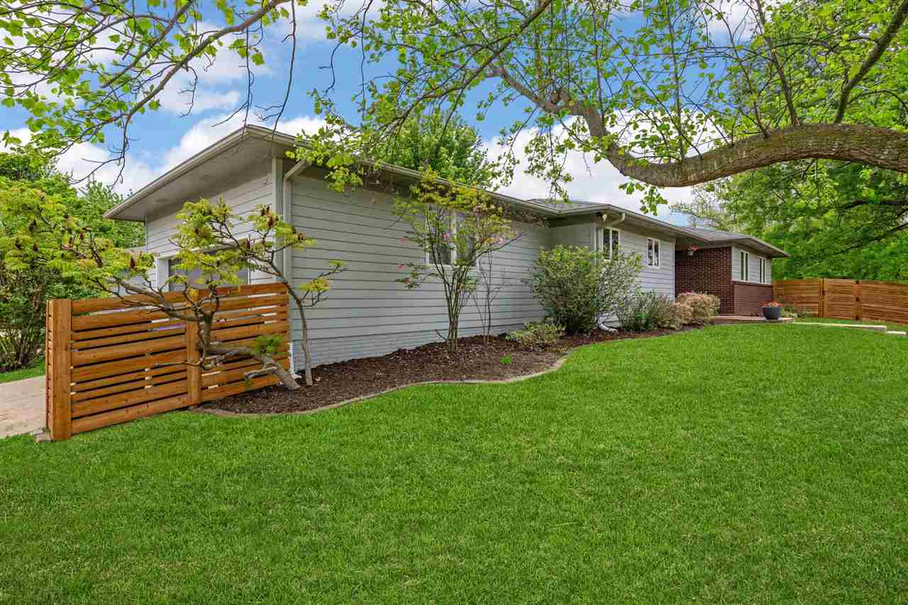 541 Amhurst