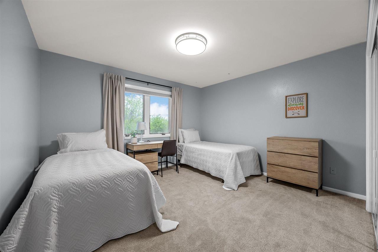 541 Amhurst