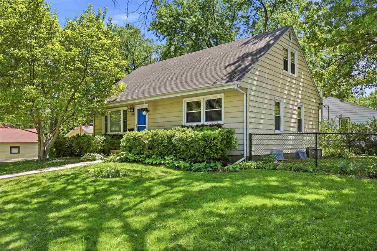 1605 Friendly Ave