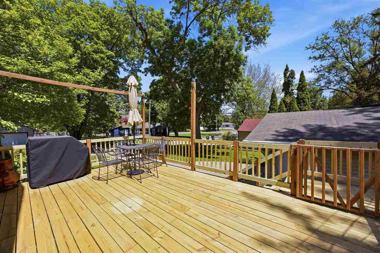1605 Friendly Ave