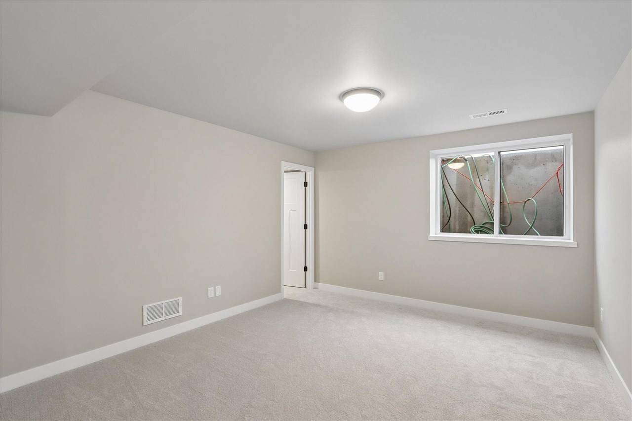 791 Clover Hill Dr