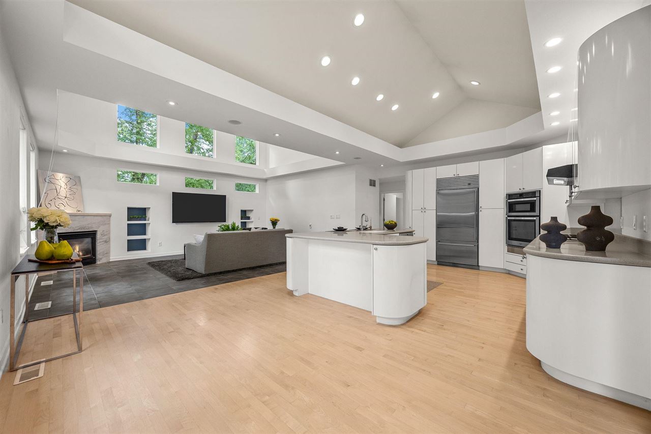 680 Highland Park Ave