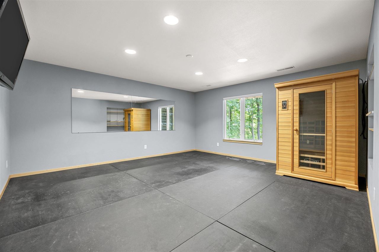 680 Highland Park Ave