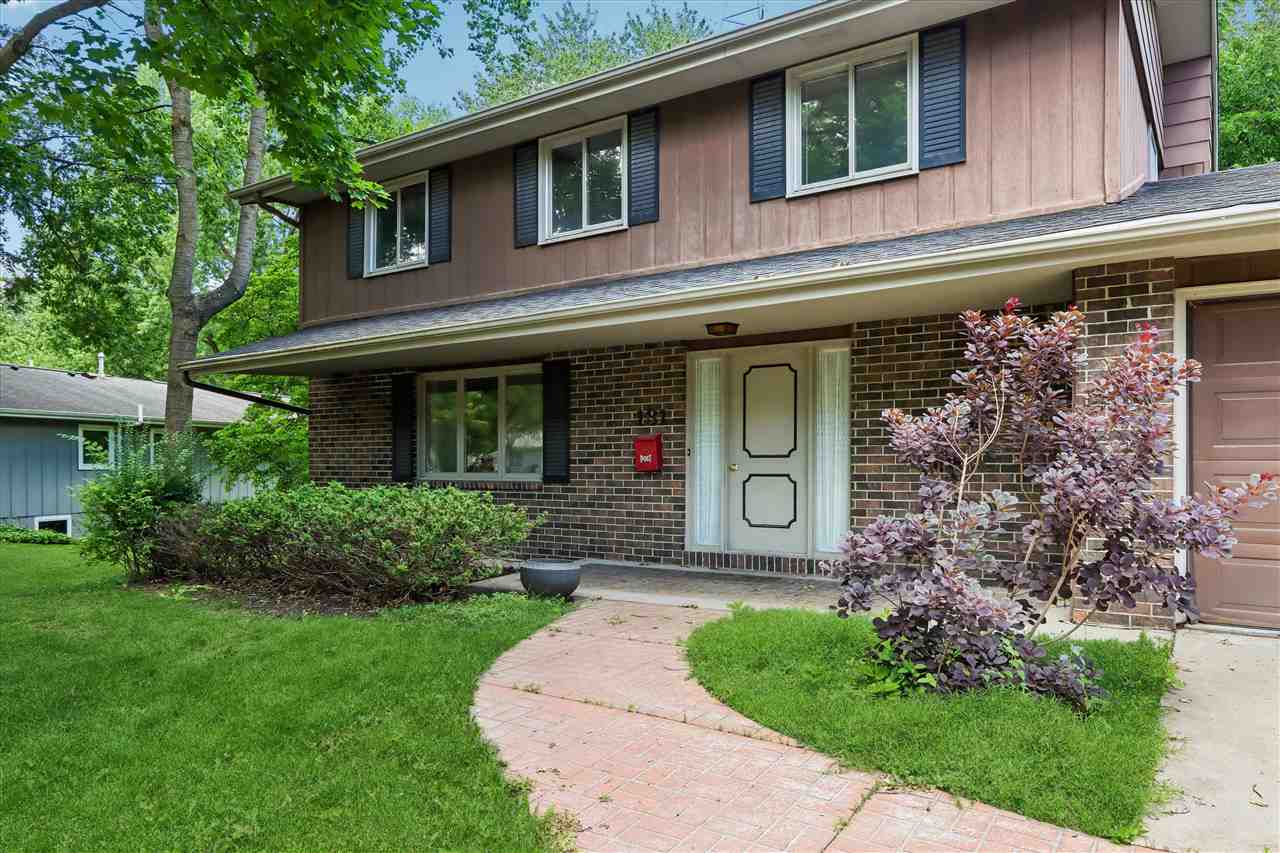 131 S Mount Vernon Dr