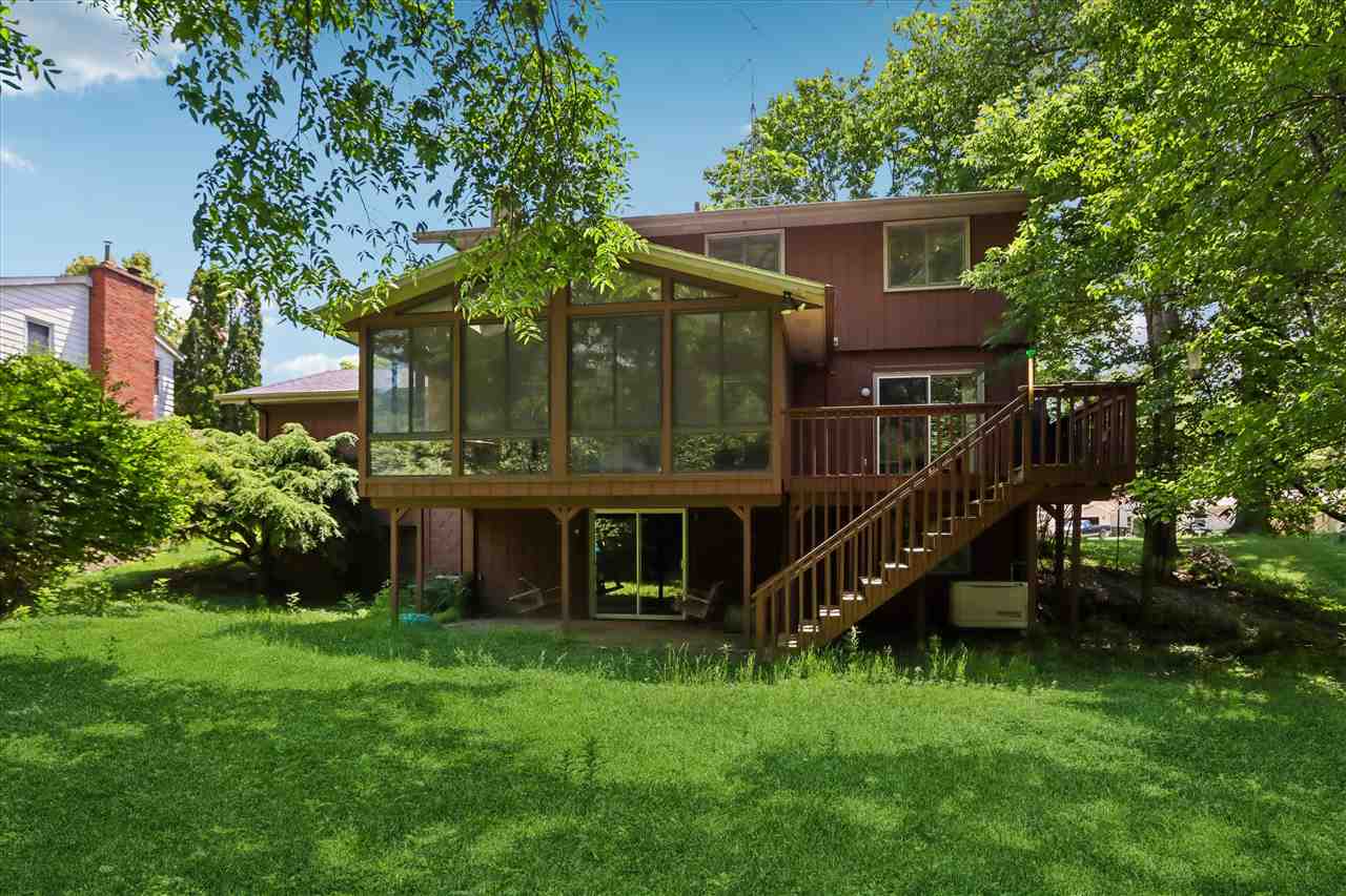 131 S Mount Vernon Dr