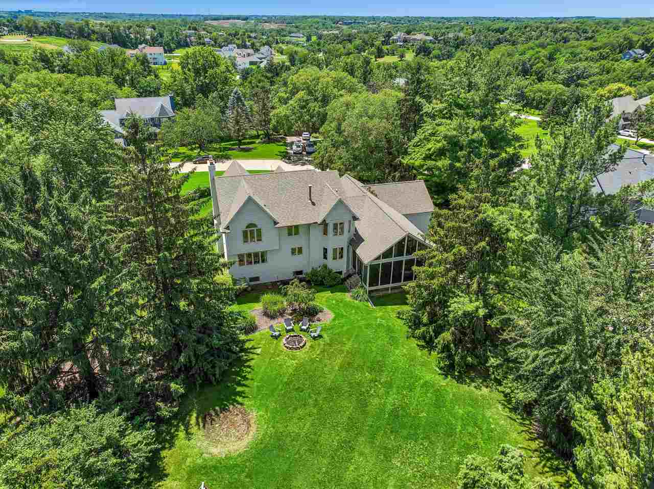 19 Cherry Ln NE