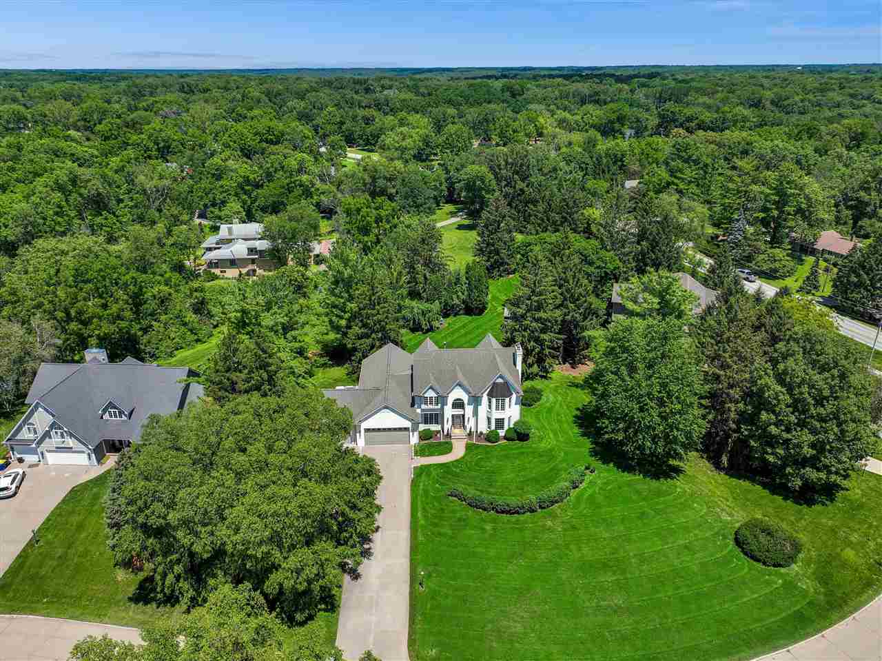 19 Cherry Ln NE